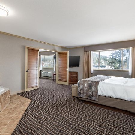 Prestige Radium Hot Springs Resort, Worldhotels Crafted Exteriér fotografie